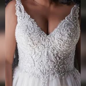 Maggie Sottero- Taylor Lynette Wedding Dress- Size 16